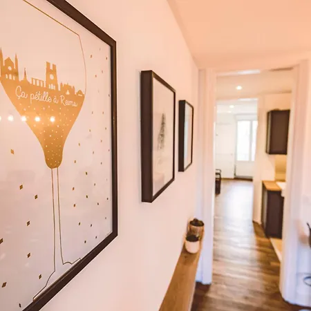 Apartman Charme De L'ancien Pour Cet Entierement Renove Rue Jeanne D'arc *