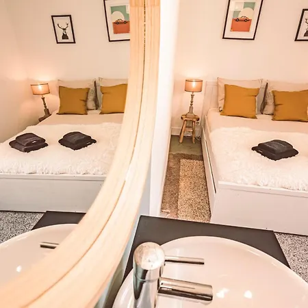 Apartment Charme De L'ancien Pour Cet Entierement Renove Rue Jeanne D'arc