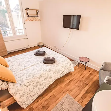 Charme De L'ancien Pour Cet Entierement Renove Rue Jeanne D'arc Apartment *
